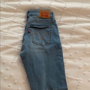 Levi’s super skinny jeans
